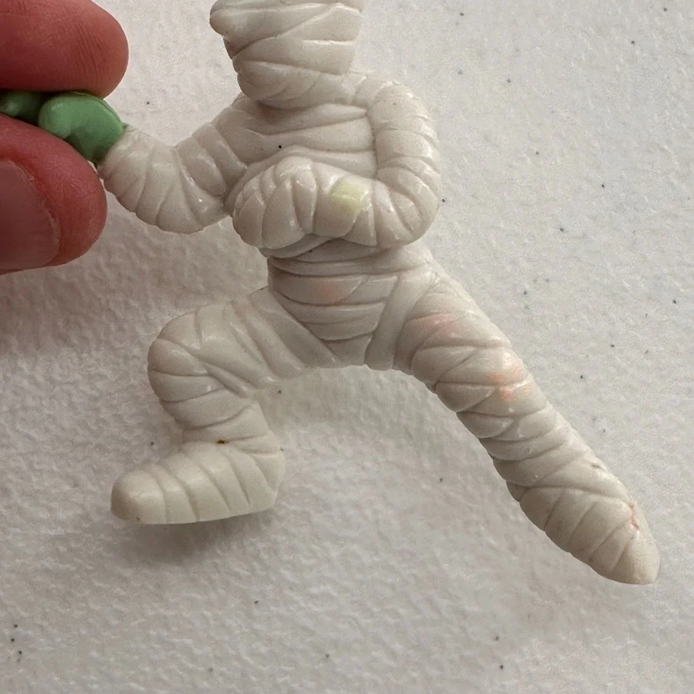 Heartline vintage mummy